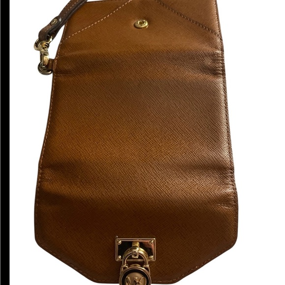 Michael Kors Elegant Brown Clutch - Picture 4 of 4